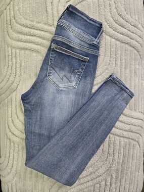 Wallflower Light Blue Juniors Skinny Jeans Size 9